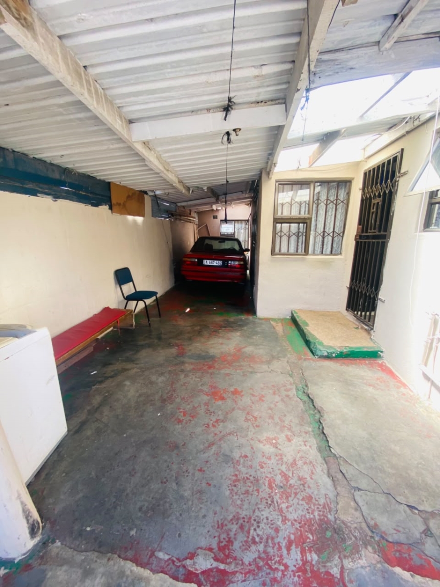 3 Bedroom Property for Sale in Harare Western Cape
